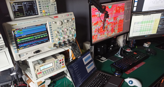 hardware bench, probe on board