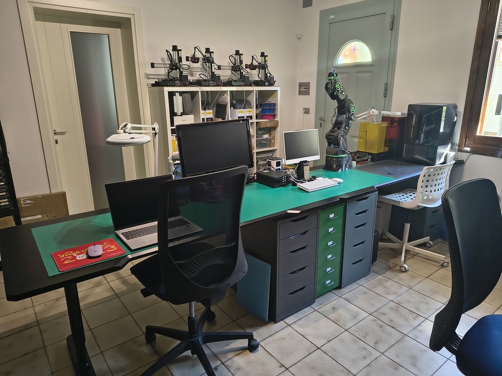Testing area, resin and FDM printers